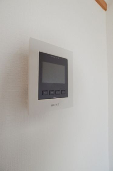 �y�Z�L�����e�B�z�@TV���j�^�[�t�C���^�[�t�H��