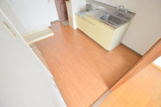 �y�L�b�`���z�@