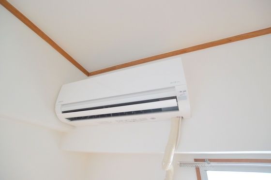 �y���̑��ݔ��z�@�G�A�R��1��t��