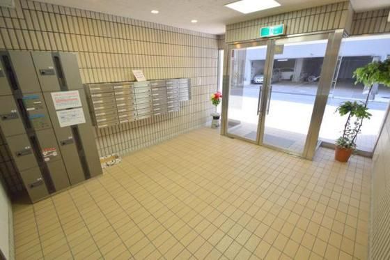 �y���̑��z�@�G���g�����X