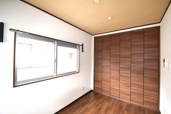 �y�����E���r���O�z�@