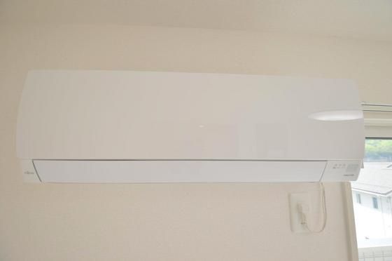 �y���̑��ݔ��z�@