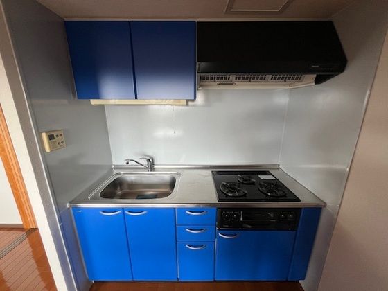 �y�L�b�`���z�@