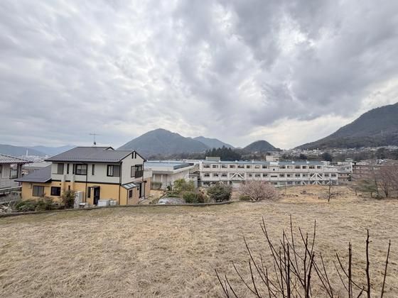 �y���]�z�@