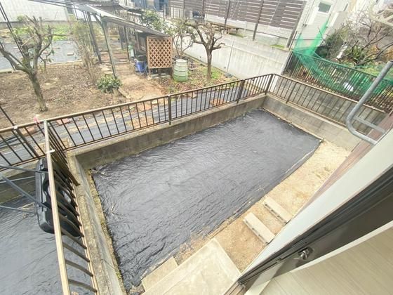 �y��z�@��p��