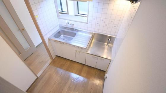 �y�L�b�`���z�@