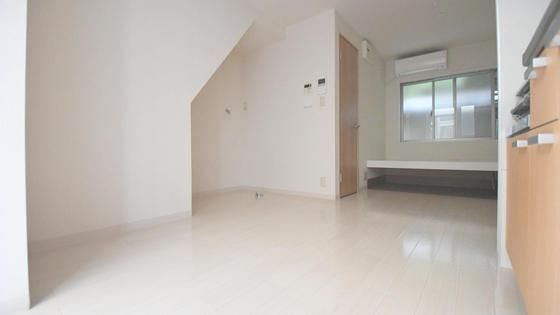 �y���̑������E�X�y�[�X�z�@