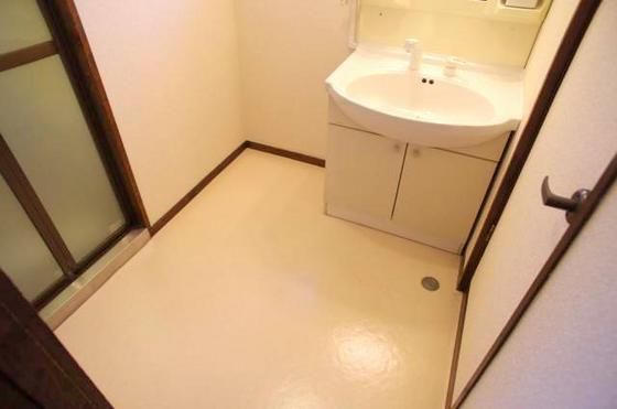 �y���ʏ��z�@