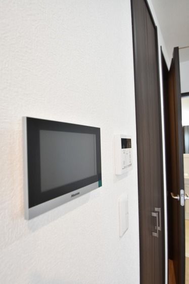 �y�Z�L�����e�B�z�@