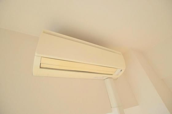 �y���̑��ݔ��z�@�G�A�R��