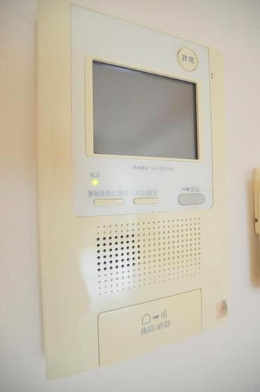 �y�Z�L�����e�B�z�@���j�^�[�t�C���^�[�t�H��