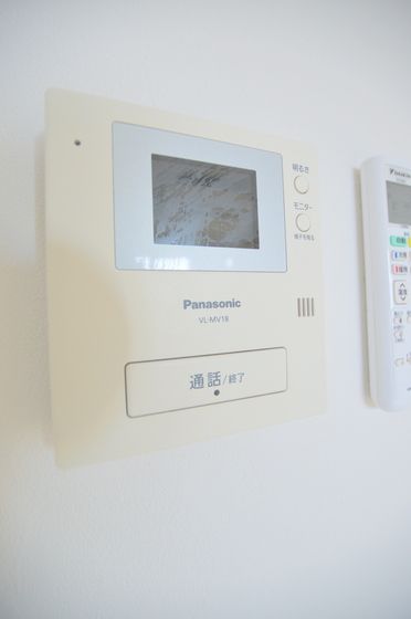 �y�Z�L�����e�B�z�@�J�����t�C���^�[�t�H���Z�L�����e�B��