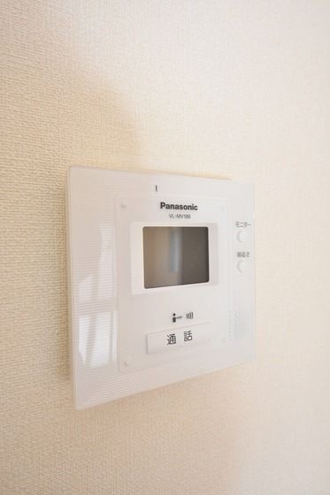 �y�Z�L�����e�B�z�@���j�^�[�t���C���^�[�z����