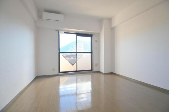 �y�����E���r���O�z�@�m��8��