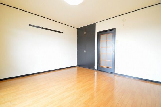 �y�����E���r���O�z�@