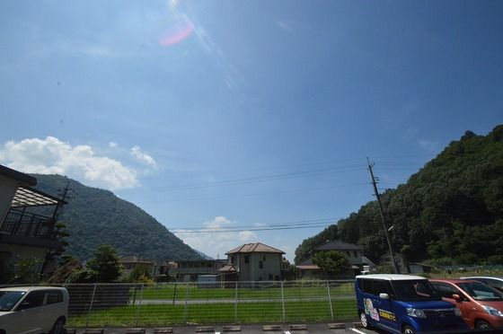 �y���]�z�@