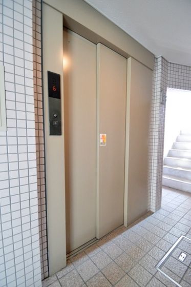 �G���x�[�^�[