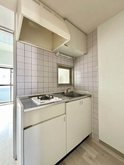 �y�L�b�`���z�@