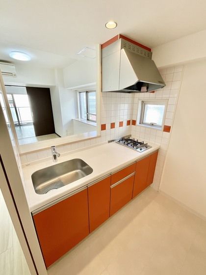 �y�L�b�`���z�@