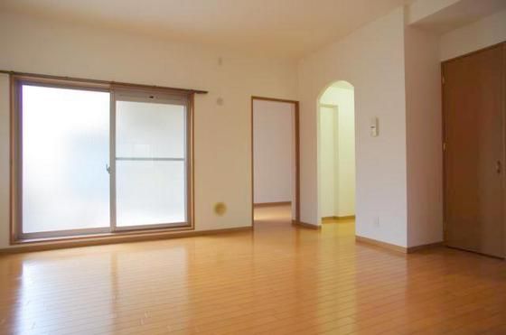 �y�����E���r���O�z�@