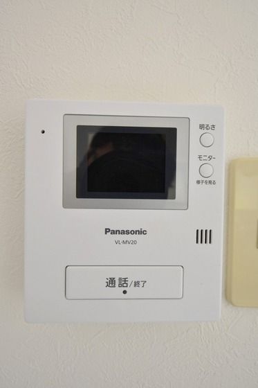 �y�Z�L�����e�B�z�@���j�^�[�t���C���^�[�z����