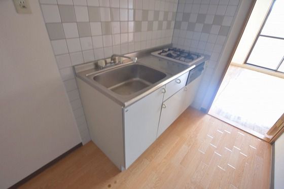 �y�L�b�`���z�@