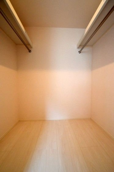 �y���[�z�@�E�H�[�N�C���N���[�[�b�g