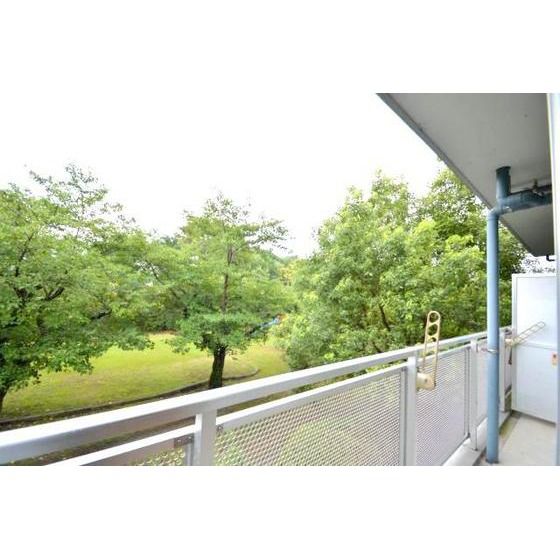 �y���]�z�@���]