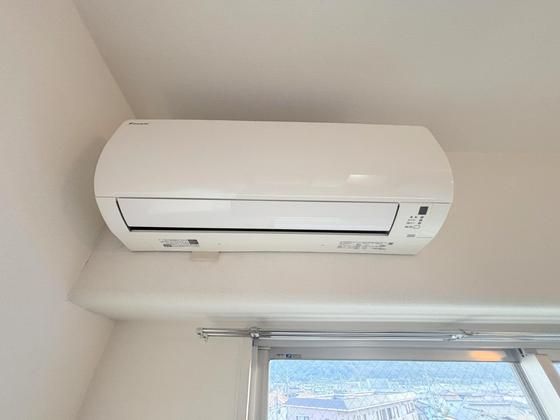 �y���̑��ݔ��z�@