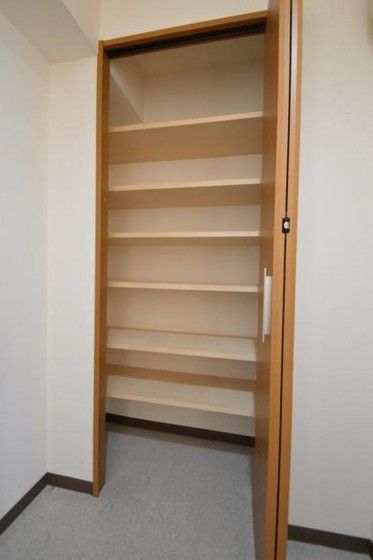 �y���[�z�@��e�ʂ̃V���[�Y�{�b�N�X�ł���