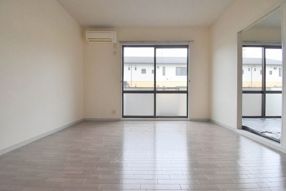 �y���̑������E�X�y�[�X�z�@