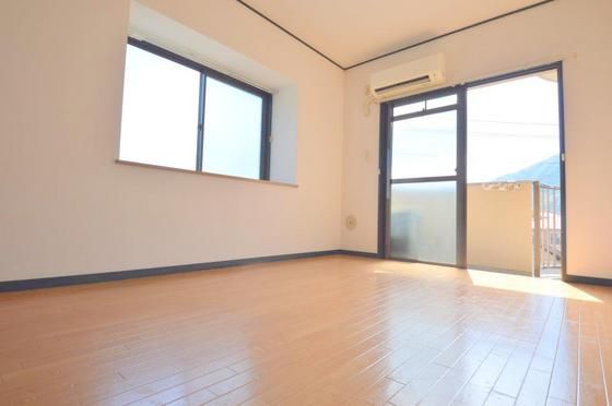 �y���̑������E�X�y�[�X�z�@