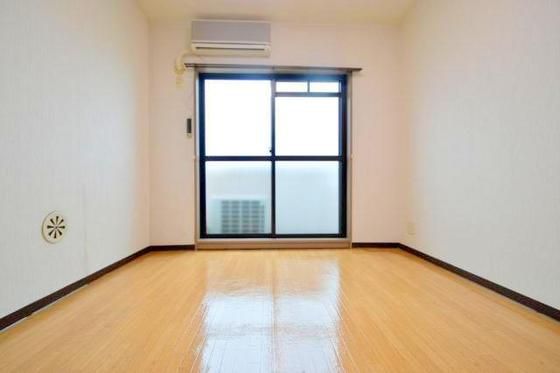 �y���̑��ݔ��z�@