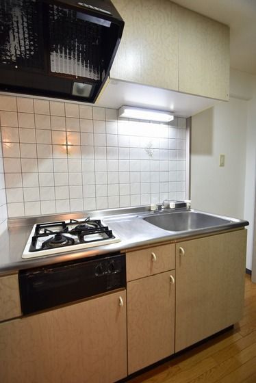 �y�L�b�`���z�@