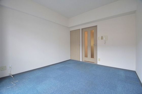 �y�����E���r���O�z�@