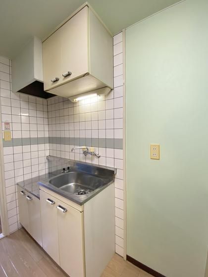 �y�L�b�`���z�@