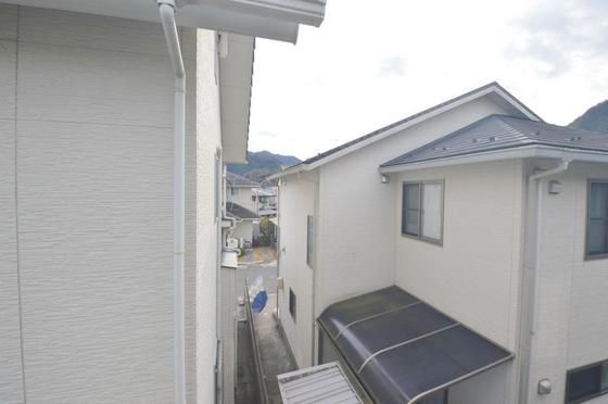 �y���]�z�@