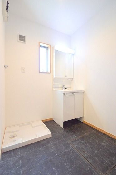 �y���ʏ��z�@