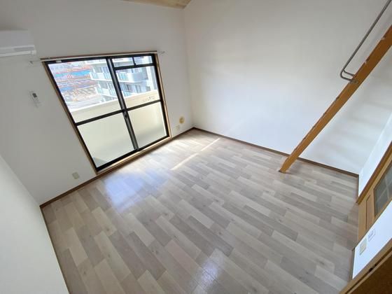 �y���̑������E�X�y�[�X�z�@