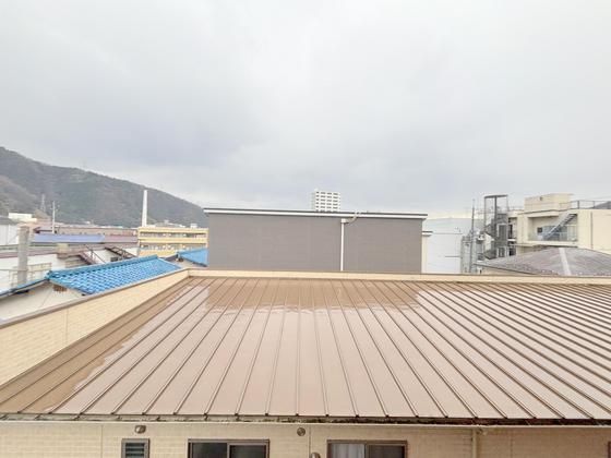 �y���]�z�@