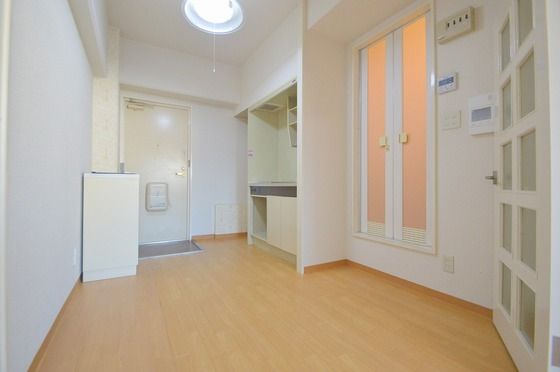 �y���̑������E�X�y�[�X�z�@