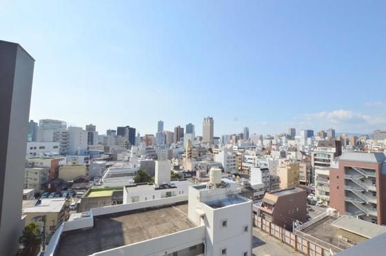 �y���]�z�@