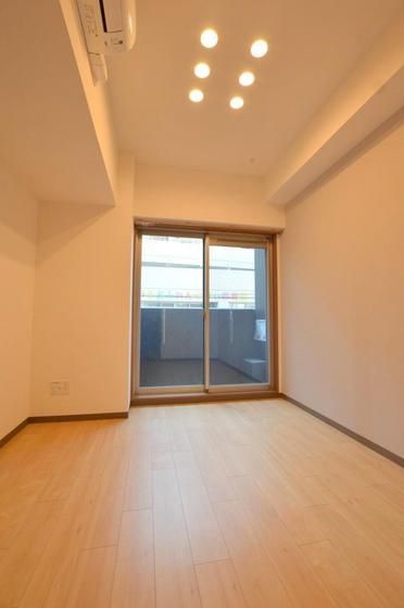 �y���̑������E�X�y�[�X�z�@