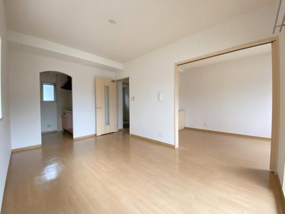 �y�����E���r���O�z�@