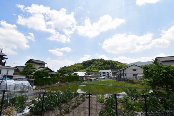 �y���]�z�@