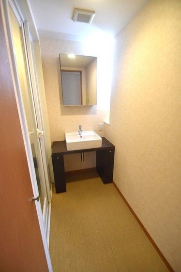 �y���ʏ��z�@