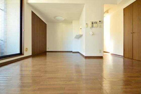 �y�����E���r���O�z�@14.8���̃��r���O