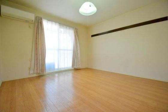 �y�����E���r���O�z�@