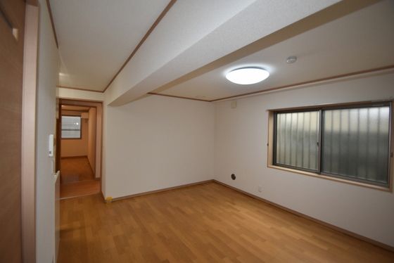 �y���̑������E�X�y�[�X�z�@