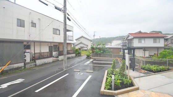 �y���]�z�@